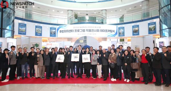▲청 로비에서 열린 2025 화성특례시