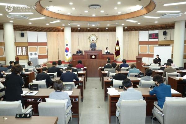 ▲제295회 정례회 제3차 본회의