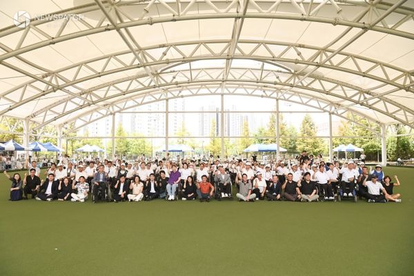 ▲.론볼대회 선수단 / 사진제공=