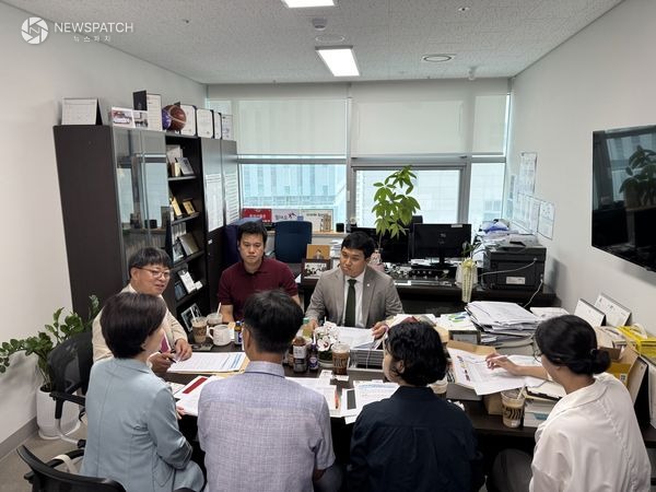 ▲김재훈 의원, ‘한마음혈액원’과 헌혈 활성화 방안 마련 정담회 개최 / 사진제공=경기도의회