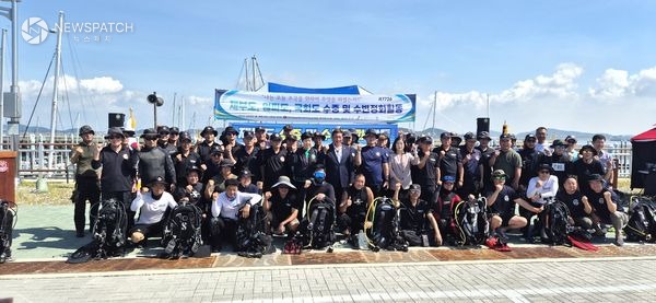 ▲제부마리나 수중 및 수변정화활동 / 사진제공=