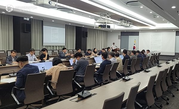 ▲신속집행 회의 / 사진제공=시흥시