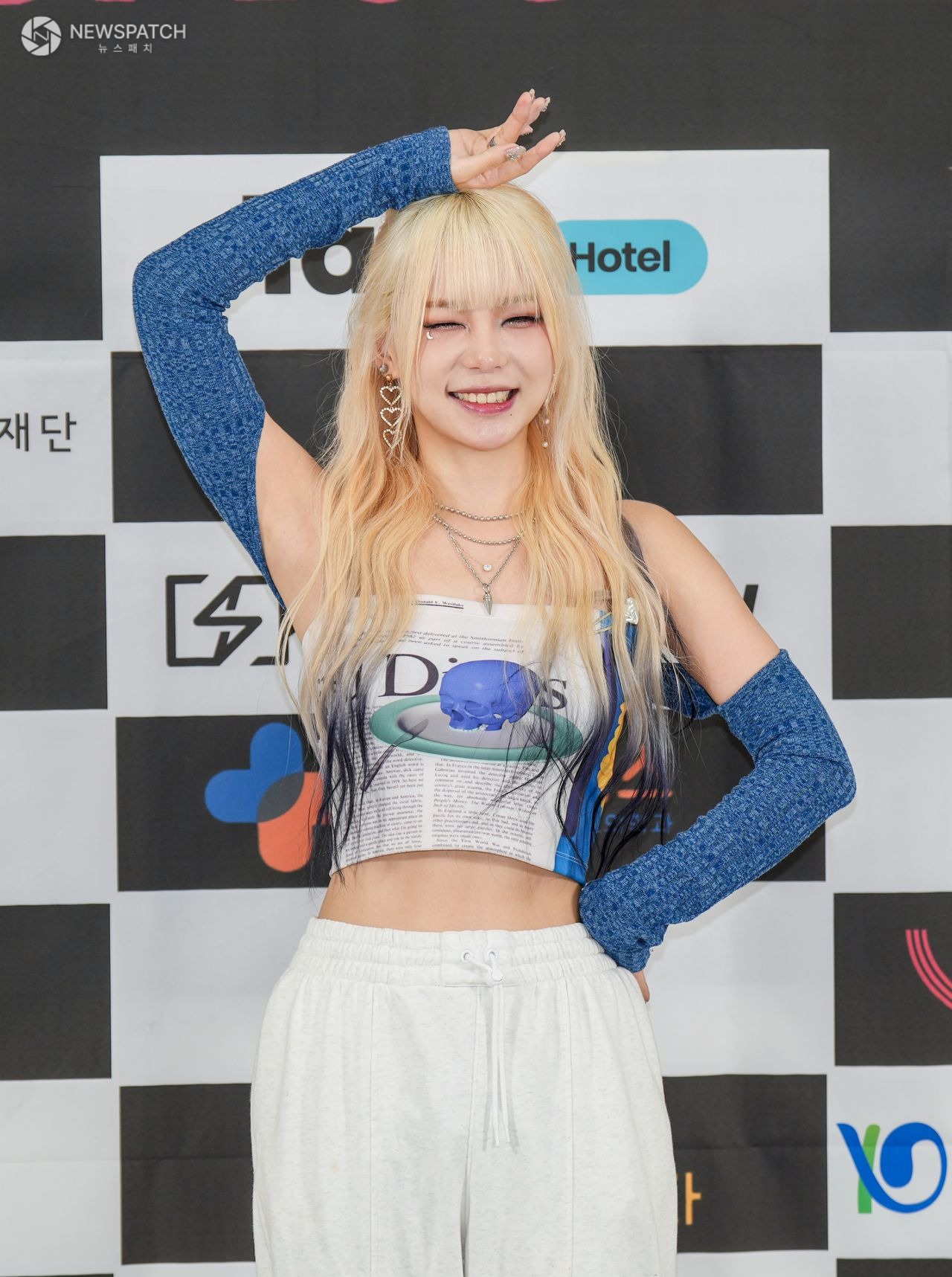 ▲가수 키미, '고교천왕 시즌3: 킹 오브 스쿨' 포토월 / 사진=뉴스패치