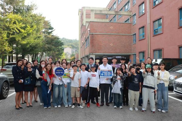 ▲이상일 용인특례시장, 죽전 대청초 어린이 교통지도 봉사 동참 / 사진제공=용인특례시