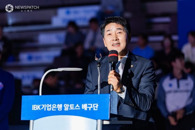 ▲배정수 의장 알토스배구단 개막전 축사 / 사진제공=