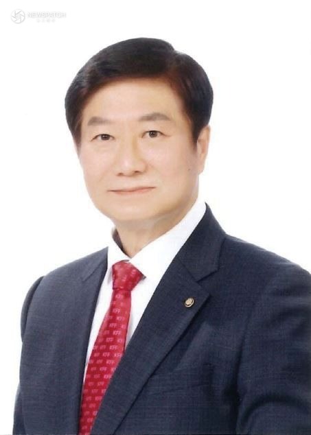 ▲김상곤 의원, 2025 지방자치 의정대상 수상 / 사진제공=경기도의회