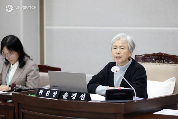 ▲윤경선 위원장, 인사청문특별위원회 / 사진제공=수원특례시의회