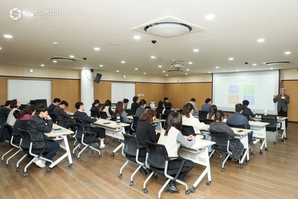 ▲의왕시의회 하반기 폭력예방교육 / 사진제공=의왕시의회