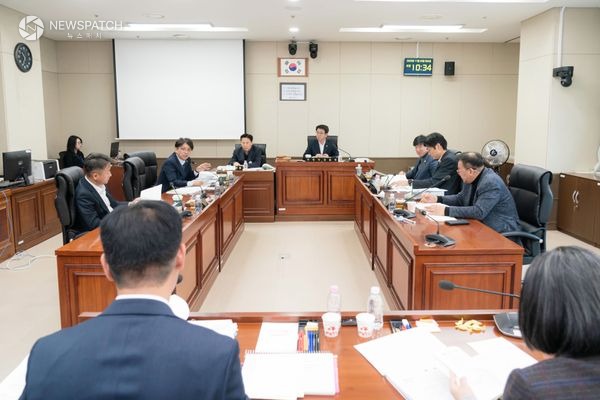 ▲2025년 행정사무감사 4일차 도시건설위원회