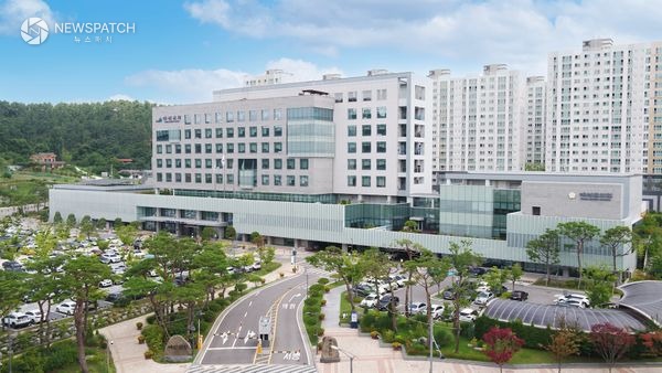 ▲예산군청사 전경