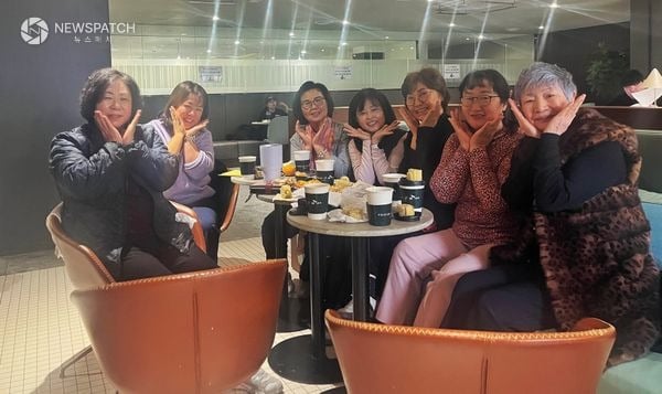 ▲미용으로 소통하는 '매교 미소단' 첫 만남 성료