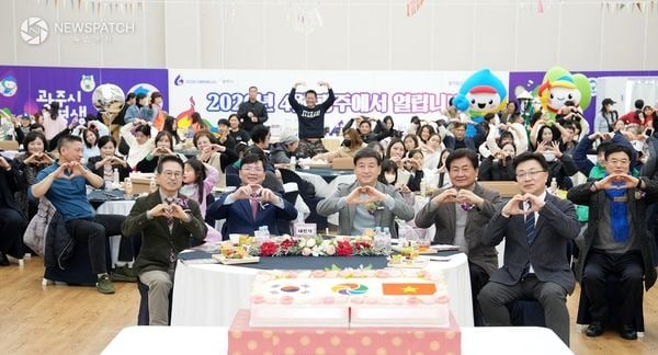 ▲‘2025 베트남의 날 3주년 행사’ 다문화 가족 어우러진 연말 축제