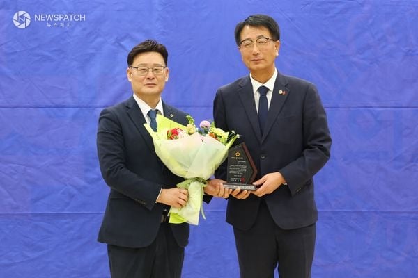 ▲김재균 의원, 경기도의회 더불어민주당 올해의 의원 선정 영예