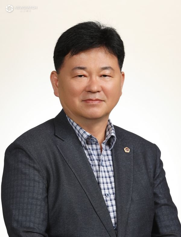 ▲성기황 의원, 군포 지역아동센터 방문…따뜻한 겨울 위한 돌봄환경 개선 논의