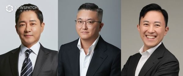 ▲왼쪽부터 문영주 대표이사(CEO, 회장), 김신영 최고운영책임자(COO, 부사장), 장세현 최고재무책임자(CFO, 상무)