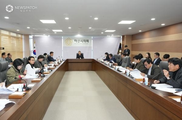 ▲아산시의회 2025년 제5회 의원회의