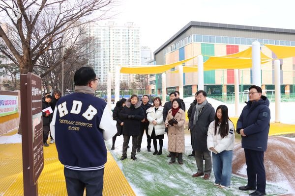 ▲초등학교 방문