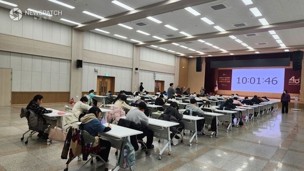 ▲안산시, 고려대 의대 부속 안산병원 영재교육센터 필기시험 진행