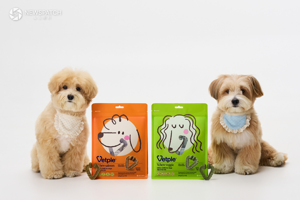 ▲동아제약, 반려견 구강 건강을 돕는 덴탈껌 ‘벳플 브이츄(V-Chew)’ 2종