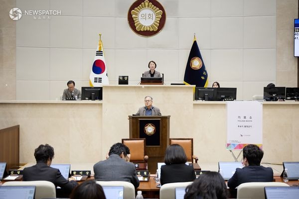 ▲용인특례시의회, 제300회 임시회서 부의장 김길수