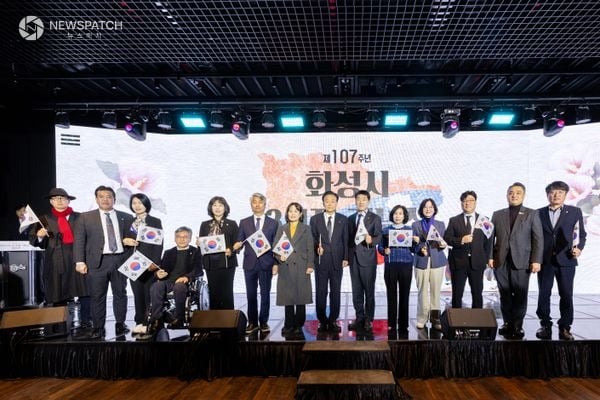 ▲참석 시의원 및 주요 내빈 / 사진제공=