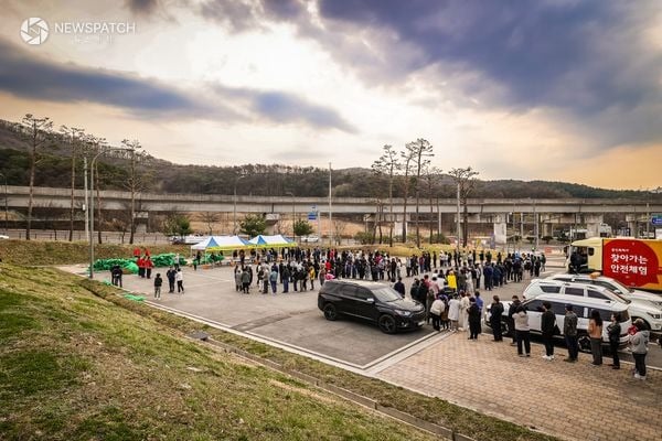 ▲용인미르스타디움에서 열린 처인구 나무 나누어주기 행사 / 사진제공=