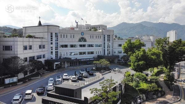 ▲가평군청 전경