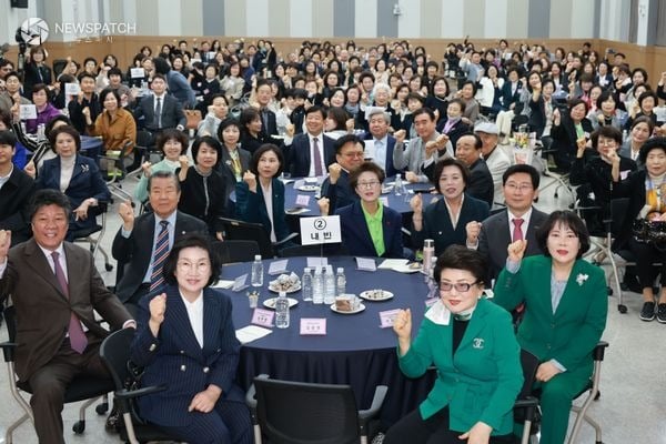 ▲ (사)경기도여성단체협의회장 이취임식 / 사진=용인특례시