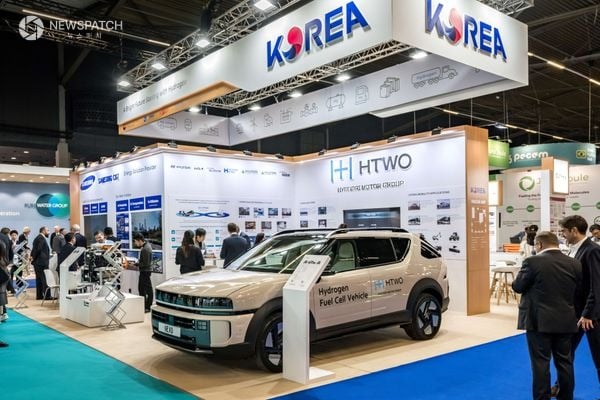 ▲ 월드 하이드로젠 서밋 2026(World Hydrogen 2026 Summit & Exhibition) 한국관에 마련된 현대차그룹 부스