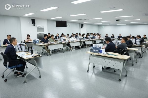 ▲ 고양대전환준비위원회 건설교통분과 업무보고