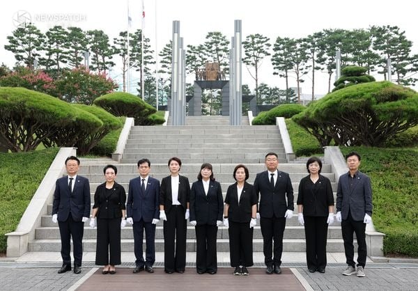 ▲ 제10대 고양특례시의회 전반기 의장단 / 사진=