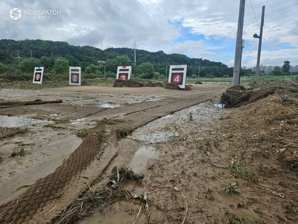 ▲ 집중호우 침수 체육시설 신속 복구 총력 / 사진=아산시