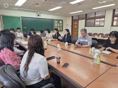 장윤정의원, 안산 중앙중‘친환경운동장조성’ 현장의견청취