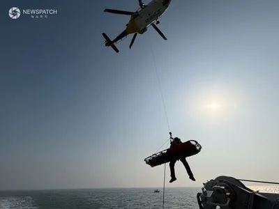 평택해양경찰서, 특정해역 내 조업선박 베트남 선원 응급환자 긴급 이송