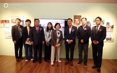 수원특례시의회, 수원박물관 특별기획전 ‘옛 수원 사진전’ 개막식 참석