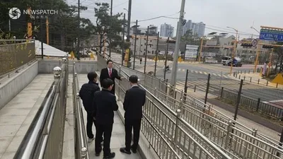 과천갈현초 운동장 장애인 출입구 개선 추진… 김현석 도의원 “아이들 공간, 제대로 돌려드리겠다”