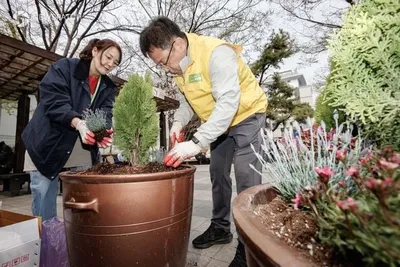 수원특례시, 수원역 일대 환경정비 및 노숙인 보호 활동