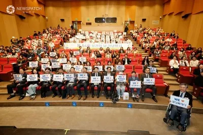 화성특례시의회, ‘제54회 보건의 날 기념식’ 참석