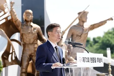 신상진 성남시장, 재선 첫 공식일정 제71회 현충일 맞아 현충탑 참배