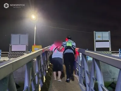 평택해경, 화성 국화도 20대 남성 낚시객 . . .해경 신속 대응으로 병원 치료