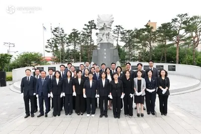 화성특례시의회, 현충탑 참배로 제10대 전반기 의정 출범