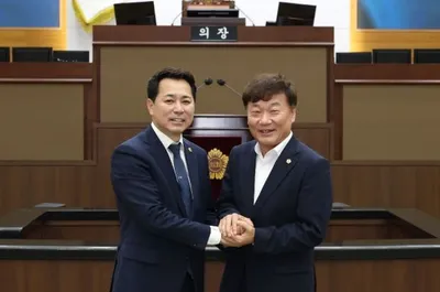 남종섭 경기도의회 의장, 서울시의회 찾아 지방의회법 제정 연대