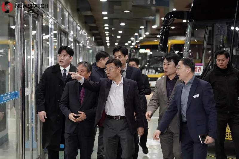 ▲신상진 성남시장은 12일 정상운영재개한 성남