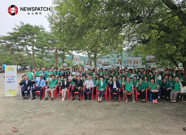 제천시 휴가철 새마을 피서지 이동문고 운영 개시 제천시 휴가철 새마을 피서지 이동문고 운영 개시