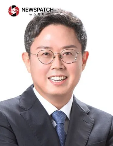 더불어민주당 안도걸 국회의원(광주 동구남구을) 더불어민주당 안도걸 국회의원(광주 동구남구을)