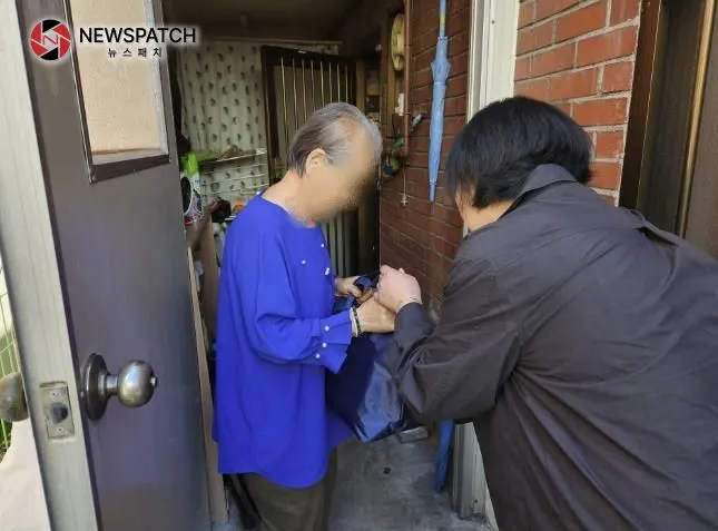 수원시 장안구 파장동, 저소득 어르신에게 '사랑나눔 밑반찬' 전달 수원시 장안구 파장동, 저소득 어르신에게 '사랑나눔 밑반찬' 전달